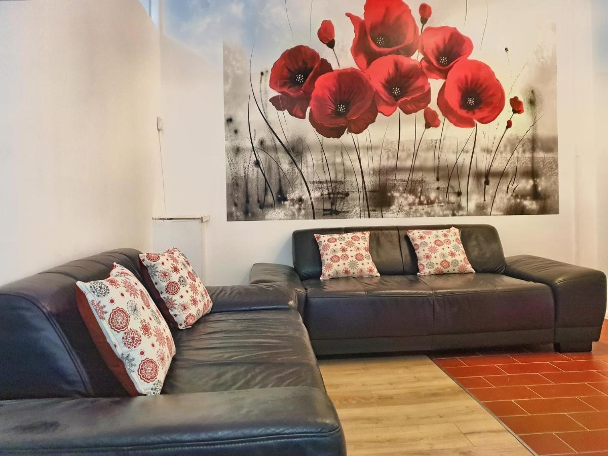 Cozy Penthouse In A New Business Building In City Center. Free Private Parking Apartment Cluj-Napoca Exterior photo